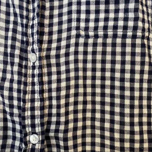 AEO Gauzy Button Up - Picture 2 of 4